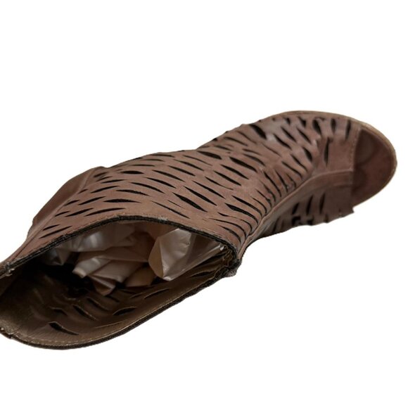 Qupid Perforated Angle Booties Boots  Brown size 8 - Picture 13 of 16